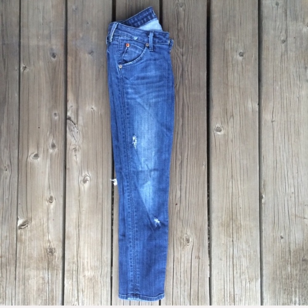 HUDSON LIGHT WASH DISTRESSED JEANS